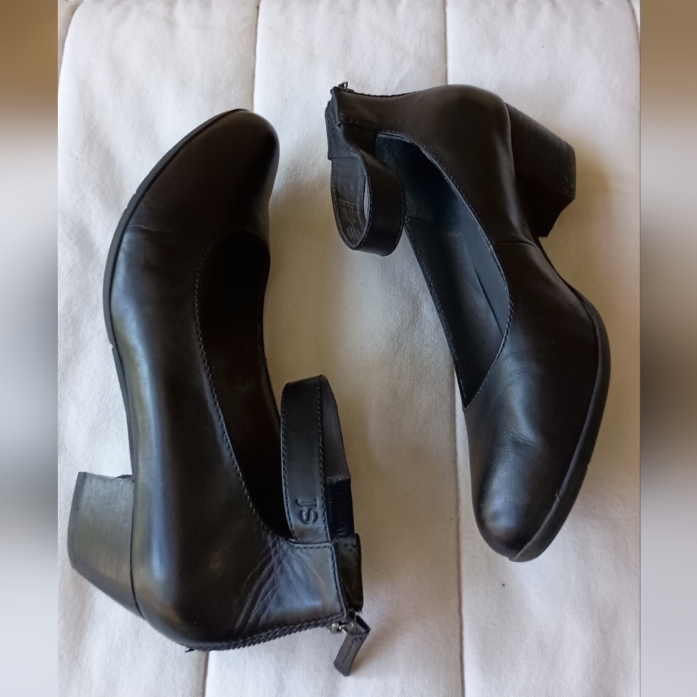 Josef Seibel Black Ankle Strap Flats_41